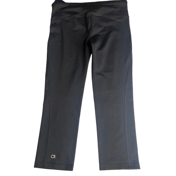 NWOT GAP FIT BLACK LEGGINGS CAPRI SIZE SMALL - Picture 5 of 5